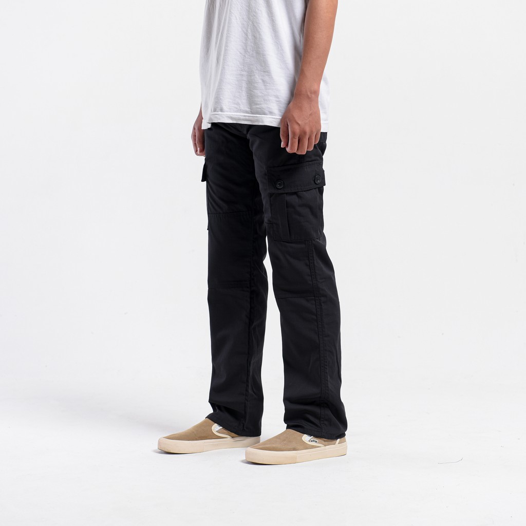 WISED | TROOPS BLACK | CARGO PANTS