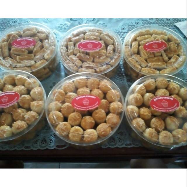 

Kue kering nastar dan kastanyel