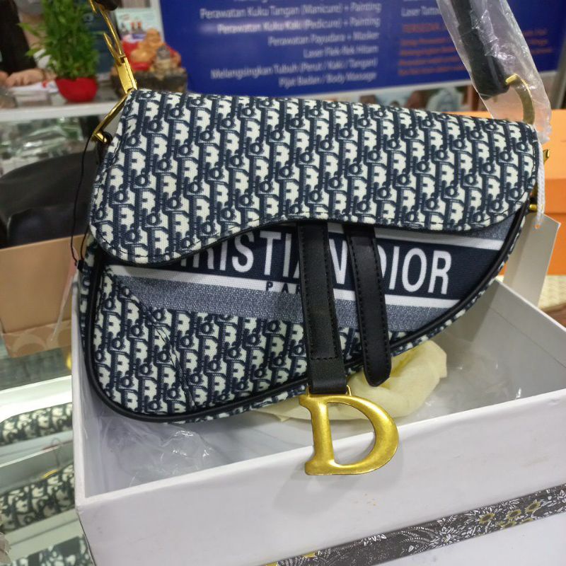 tas wanita dior hitam