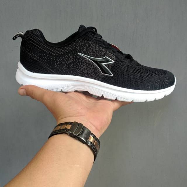 Grosir Sepatu Diadora Pria, Sepatu Diadora Gastillo, Sepatu Diadora Terbaru