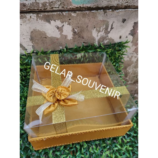 Kotak hantaran seserahan mika tempat kue warna GOLD