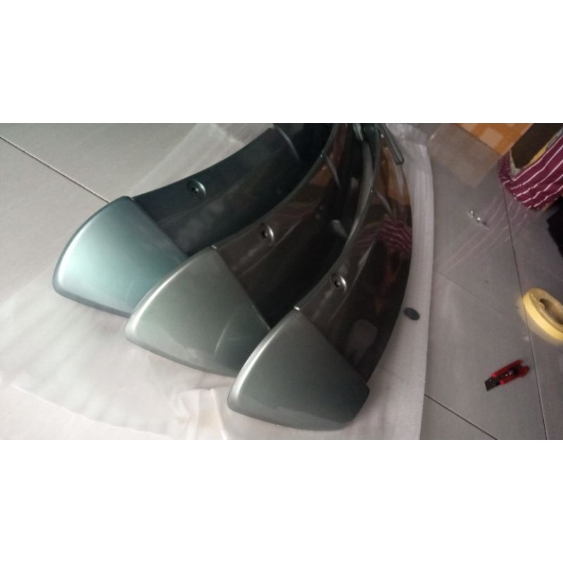 SPOILER YARIS LAMA 2005 2013