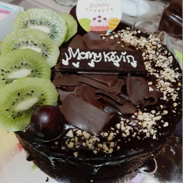 

Kue ULTAH brownies 18 cm request ucapan