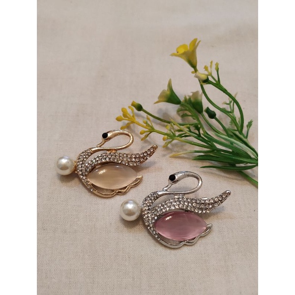 Bros  / Bros cantik / Bros unik / Bros Mutiara