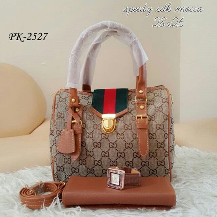 TAS WANITA SELMAPNG/TAS MODEL TERBARU/TAS IMPORT MODEL BATAMS