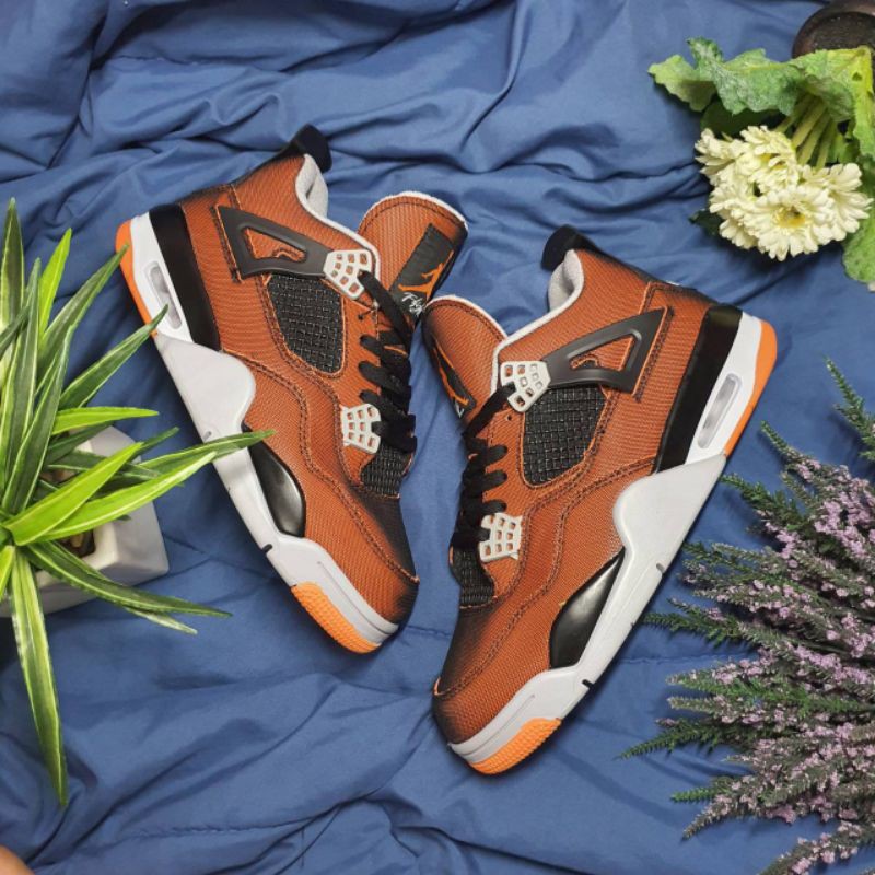 Air Jordan Retro 4 Starfish