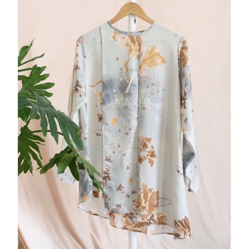 Ria miranda Preloved Pandora Top