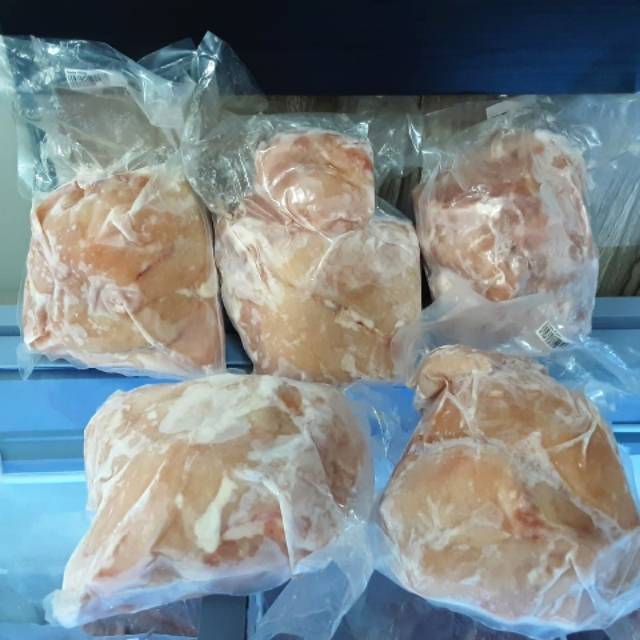 

Filet Dada Ayam Frozen .Halal