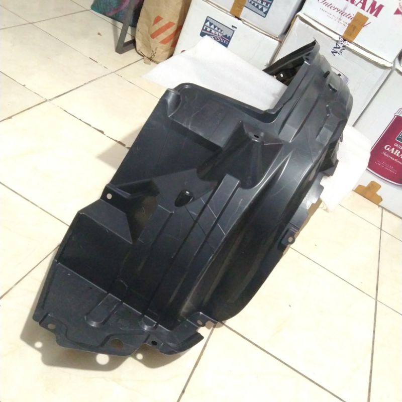liner pender atas ban spaboar Innova reborn 2016-2021 bagian kiri LH