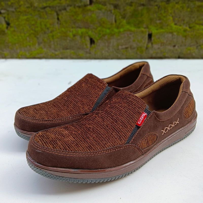 Sepatu Pria Slip On Casual/Sneakers Pria Formall