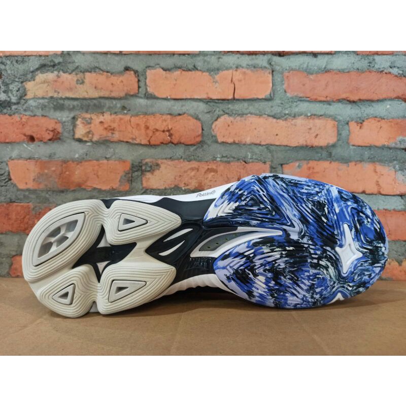 mizuno wave lightning z6 mid