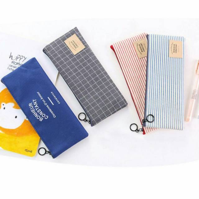 

Tempat Pensil Kanvas Bonheur Constant