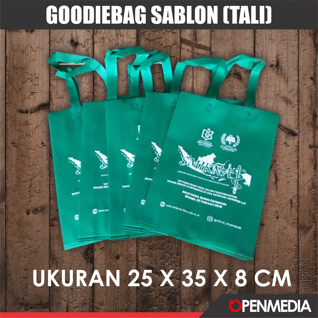 

GOODIEBAG / TOTEBAG / TAS SOUVENIR / TAS SEMINAR CUSTOM BAHAN SPUNBOND TALI UK 25X35X8 CM