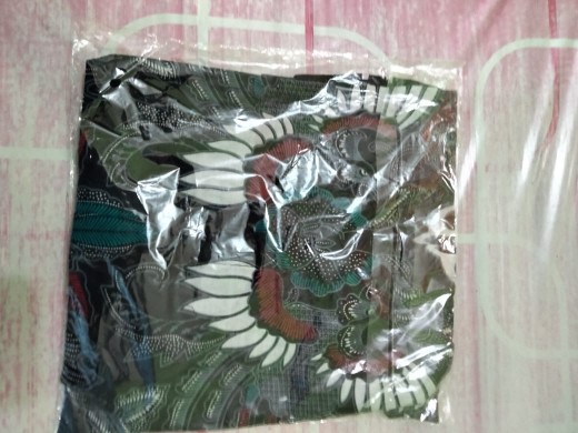 Kemeja Batik Pria Artis Adipati Dolken  M L Xl Terlaris