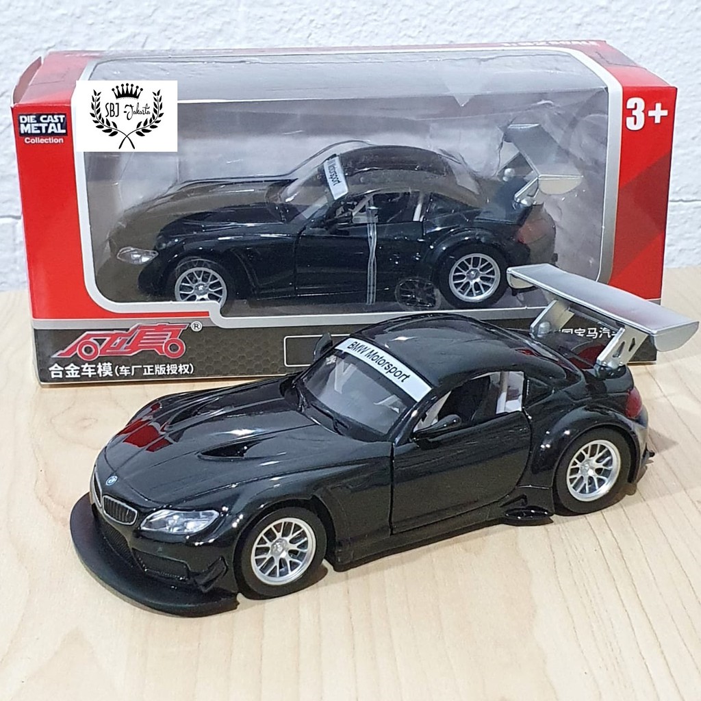 Diecast Miniatur Mobil BMW Z4 GT3 Metal Collection SKALA 1:32