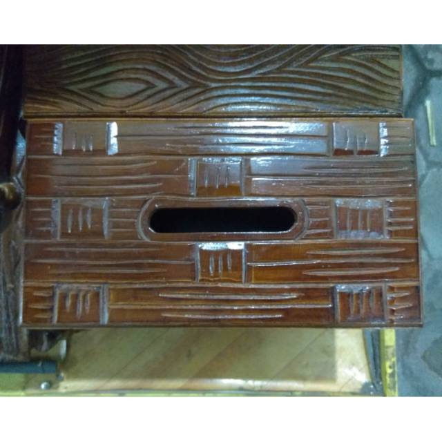 TEMPAT TISU UKIR MODEL CLASSIC BAHAN KAYU JATI 28x15x10 cm - KOTAK TISSUE MURAH