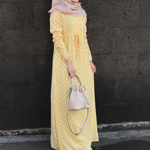 Yasmin Simple dress nadeea