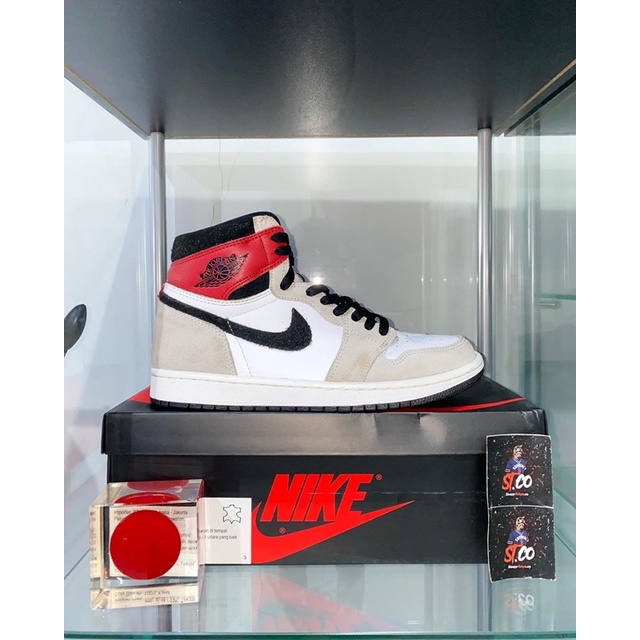 Air Jordan 1 High Light Smoke Grey