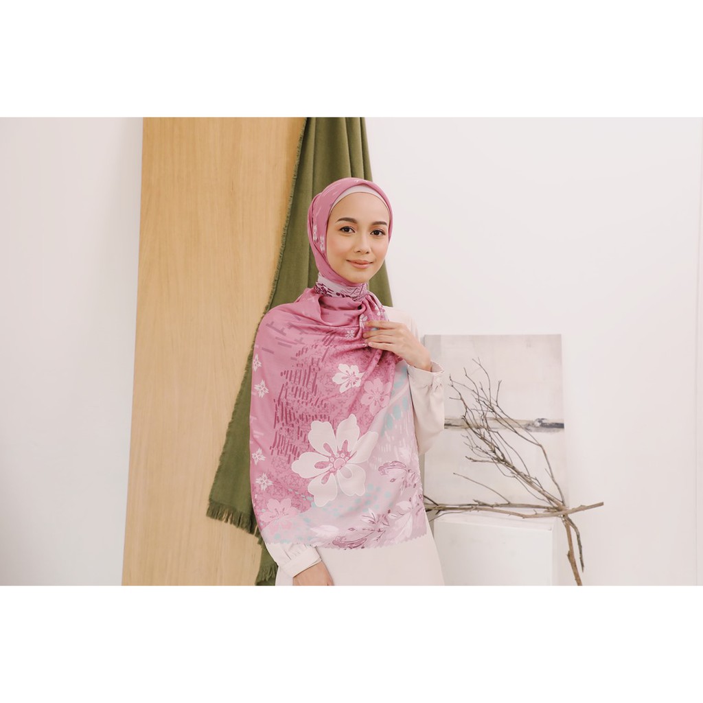 IZZATI PINK | THE NOVELLA SCARF (Superfine Voal Hijab Premium)