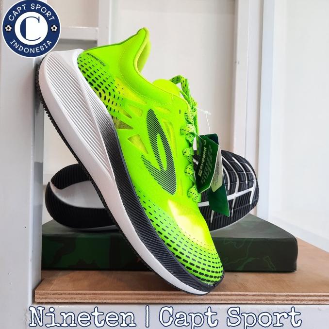 Sepatu Running 910 Nineteen Haze 1.5 Hijau Neon/ Hitam Original