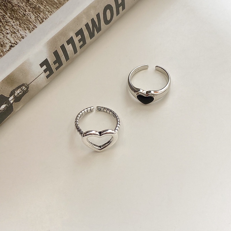 AY(CN) 2pcs / Set Cincin Desain Hati Hollow Hias Batu Permata Hitam Untuk Wanita