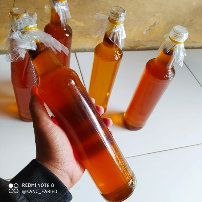 

Madu Asli madu langsung diambil dari hutan