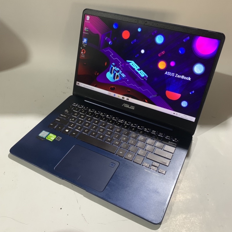 Laptop Gaming Asus Zenbook - Core i7 - Ssd 256gb - Dual Vga nvidia 2gb - Slim Mewah