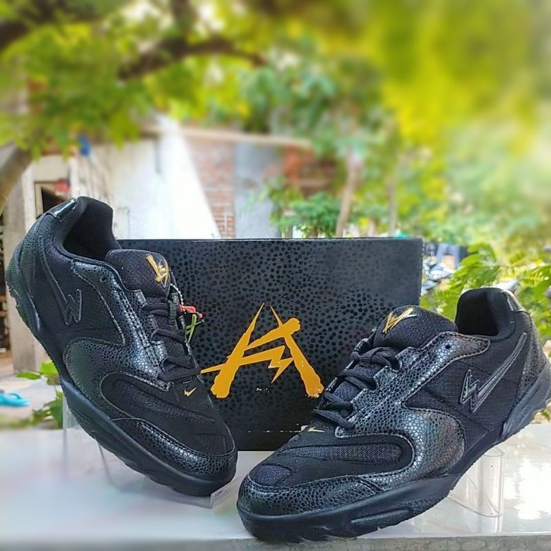 SEPATU EAGLE HITAM POLOS 37-44 ORIGINAL