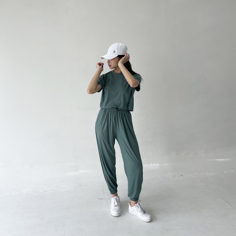 LYON SET | Set Kaos Setelan Wanita Celana Panjang Loungewear Comfy Lounge Celana Panjang Crop Highwaist