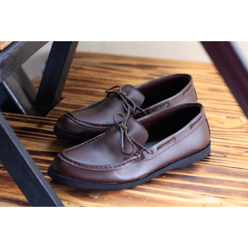 SEPATU FORMAL SLIP ON PRIA LOAFERS DEWASA KULIT ASLI ORIGINAL PANTOFEL PRIA FORMAL FASHION KERJA KANTOR PNS KARYAWAN DOSEN || SEPATU SLIP ON PANSUS TRANDY KEKINIAN BERKUALITAS TERBARU