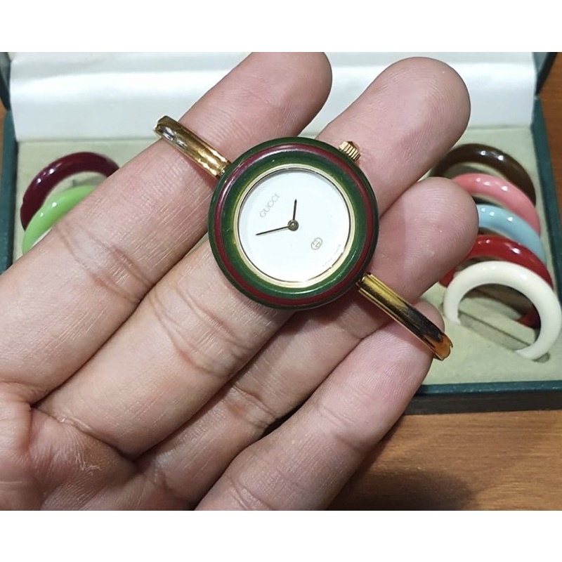 gucci bangle watch gold plated
