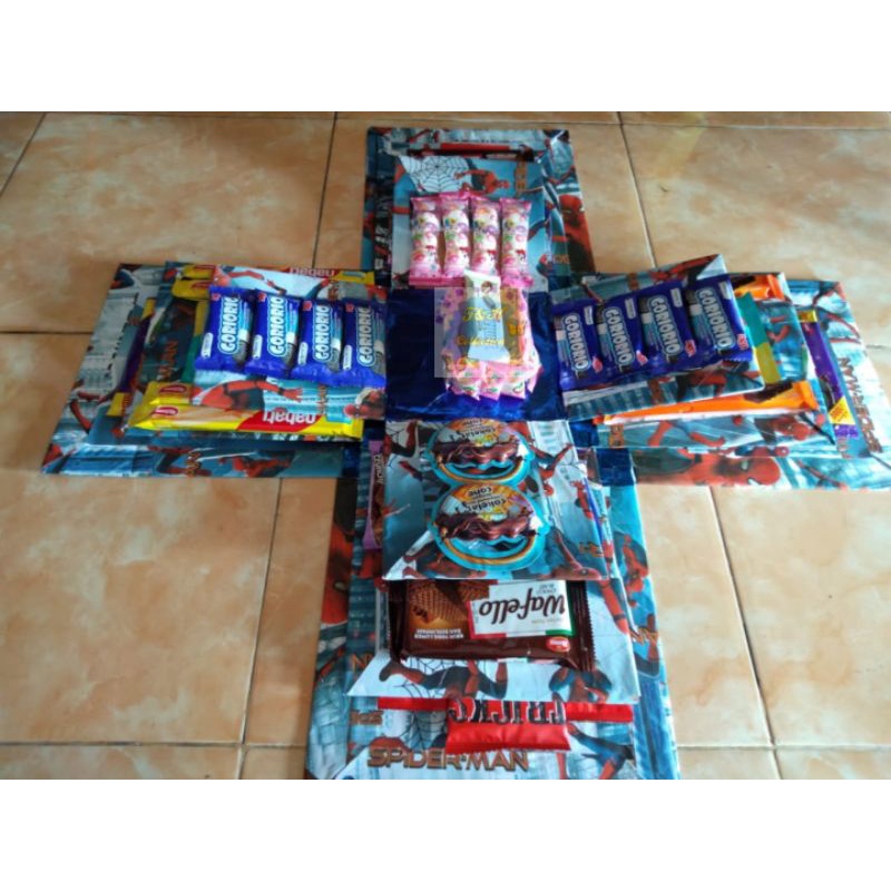 

Explosion box Snack/Snack box/giftbox/kado ulang tahun