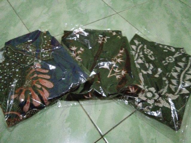 Hem Batik Kencana Hitam | Atasan Pria Batik Modern Batik Pria Motif New Sekar Warna Merah Pekalongan
