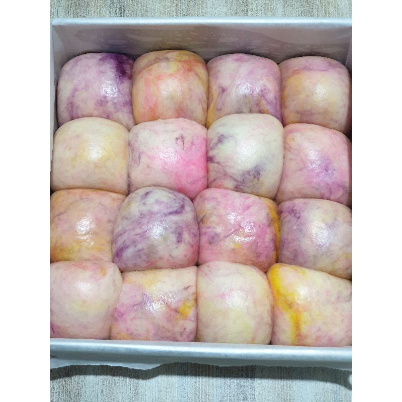 

TieDye Japanese Milk Bun / Bread / Buns / Roti Kasur Pertama Di Jakarta