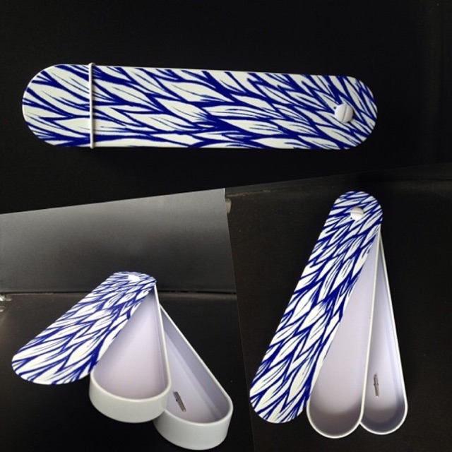 

Linguo stationary leaves trap pencil case / tempat pensil