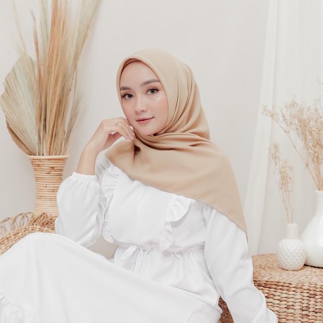 kerudung-hijab segiempat- bella square- hijab style-fashion muslim-fashon wanita