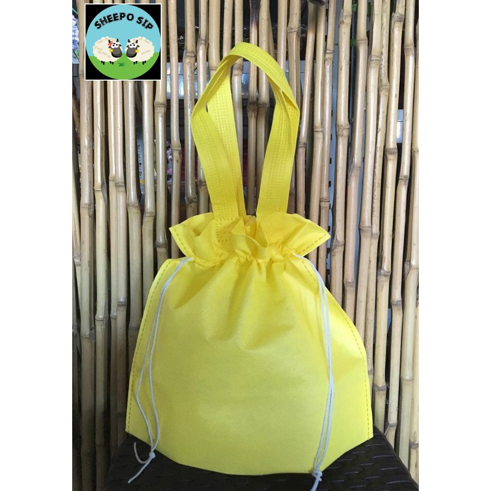 

GOODIE BAG TAS SPUNBOND POLOS SERUT KECIL - TAS KERUDUNG - TAS SOUVENIR HAJATAN UK 29x27x12