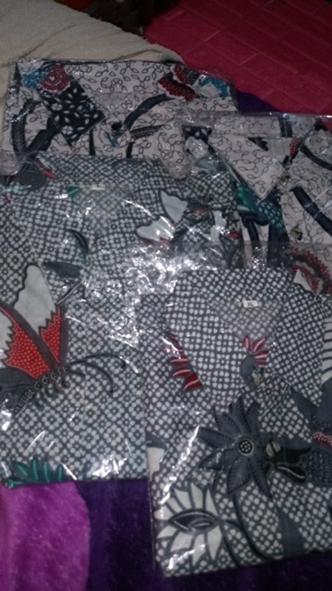 Batik Couple Ayah Dan Anak Motif Kupu Abu ,batik Anak Cowok,batil Keluarga