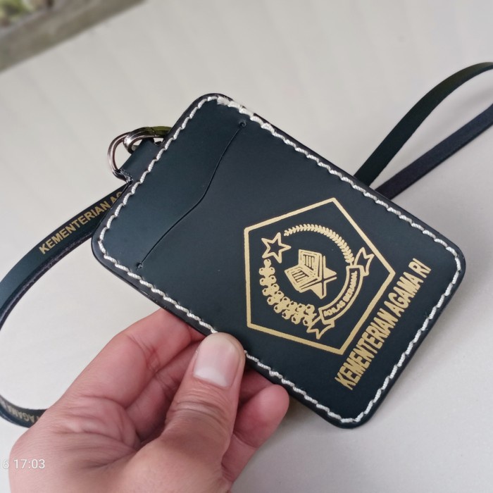 

Buruan Tali Gantungan Name Tag Kementrian Agama Limited