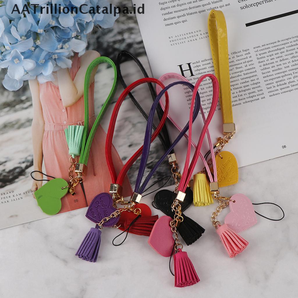 (AATrillionCatalpa) Tali Lanyard Motif Hati Aksen Rumbai Untuk Gantungan Kunci / Handphone