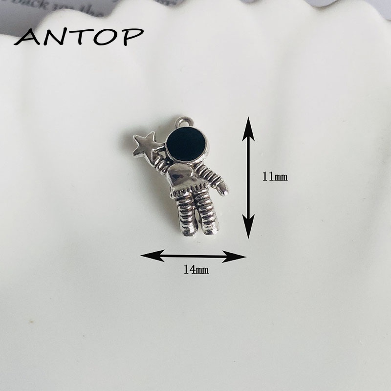 20 Pcs Alam Semesta Astronot Keperakan Space Man Pesona Liontin Buatan Tangan Perak Temuan Perhiasan Aksesoris ANTOP