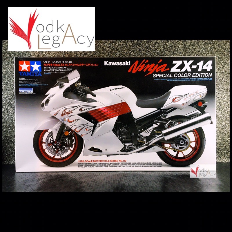 Tamiya 1/12 Motorcycle Kawasaki Ninja ZX 14 Special Color Model Kit