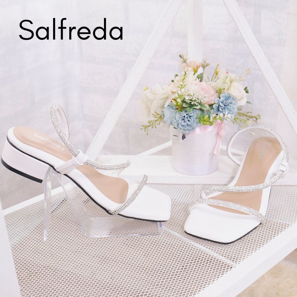 Sendal Pesta Sandal Wanita Selop Kebaya Terbaru Import Kekinian Wedges Swandal Mewah Ori Original Sepatu Impor Korea Kualitas Elegan Ibu Ibu Pernikahan Wedding Hak 3 cm Salfreda KY70003