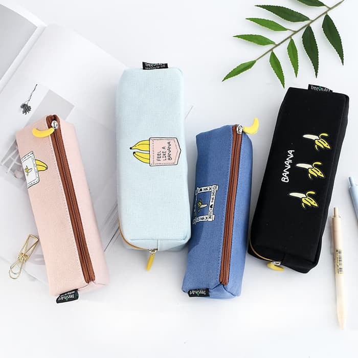 

Tempat Pensil / Pencil Box Banana Edition Triangle
