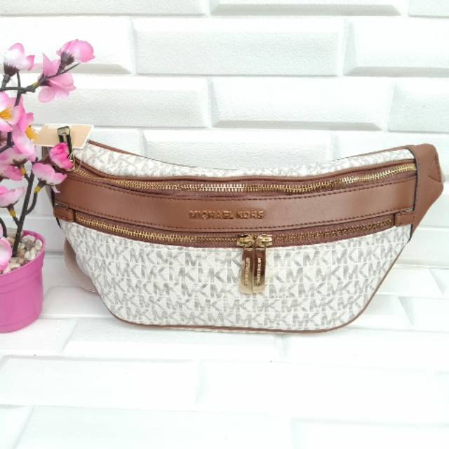 MK kenly waistbag sign vanila