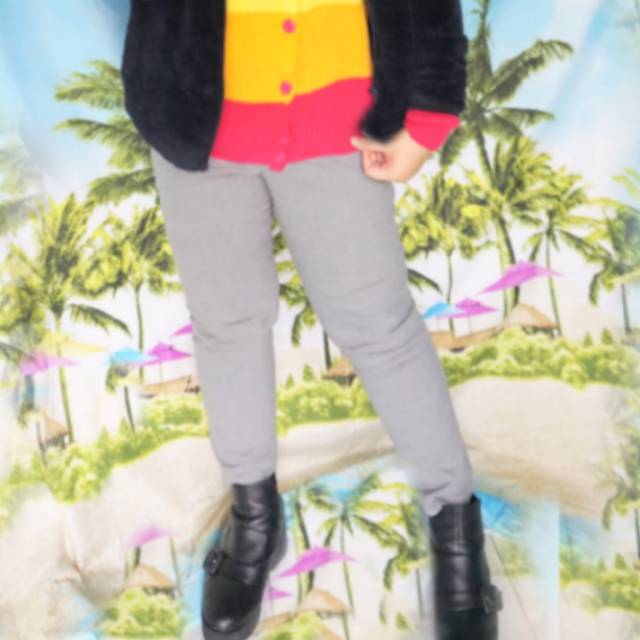 CELANA KERJA WANITA EZY ANKLE WARNA ABU BRAND UNIQLO