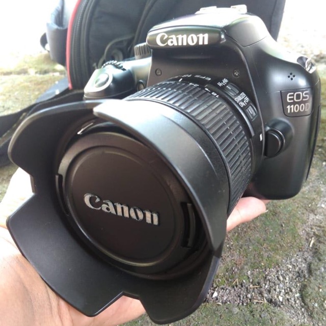 Kamera Canon 1100D