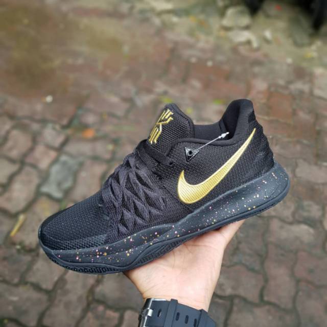 Nike Kyrie Irving 5 Low Black Gold | Shopee Indonesia