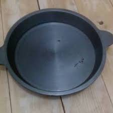 Loyang Martabak Manis 13cm 16cm 18cm 20cm 22cm 24cm / Cetakan Martabak Manis Baja Cor Tebal