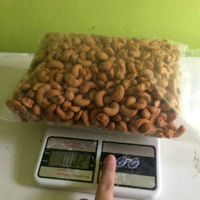 

Kacang Mete Matang dan Mentah MURAH